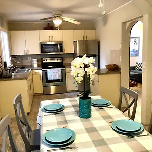 Downtown Near Siesta Key Beaches And Golfing , Sarasota United States
